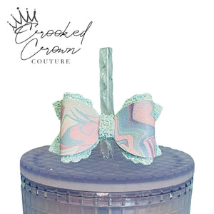 Bubblegum Swirl Bow Straw Topper